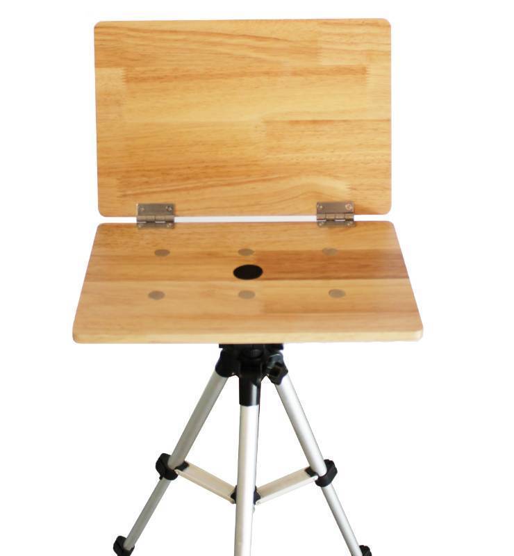 lot 2097 image: Magnetic Sketch Easel Plein air easels Plein air watercolorist Camera Tripod easels Sketch fits on a Camera Tripod (Easel and Easy-dismantling) Retail $49.99