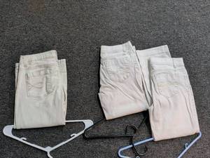 lot 7 image: LEI Girls White Jeans Lot Size 16