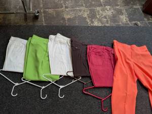 lot 16 image: Designer Womens Pants Collection - Blair and Ralph Lauren Jeans Size 20W