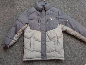 lot 26 image: Reebok Puffer Jacket Gray and Colorblock