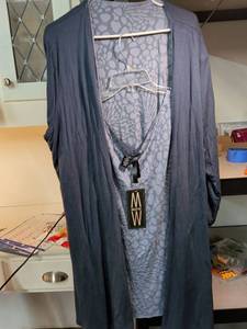 lot 60 image: Marlawynne Womens Textured Knit Cardigan and Top Set Size 3XL