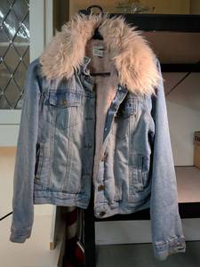 lot 76 image: CISONO Denim Collection Fur-Lined Jacket Size S