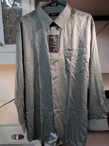 lot 84 image: George Brand Mens Sateen Dress Shirt Long Sleeve Size XXL