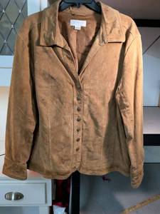 lot 96 image: CJ Banks Brown Suede Blazer Size 1X