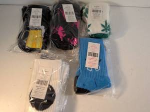 lot 120 image: Mixed Pack of Athletic Crew Socks