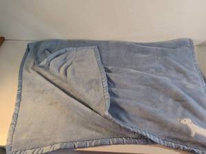 lot 153 image: Blue Sherpa Baby Blanket with Dog Applique