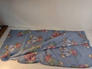 lot 155 image: Blue Teddy Bear Print Fleece Blanket with Scalloped Edge
