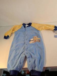 lot 157 image: Carters Baby Fleece Sleeper with Teddy Bear Embroidery 6-9 Months