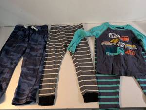 lot 166 image: Carters Toddler Boy Clothing Bundle Size 2T