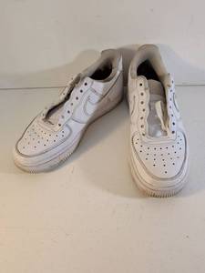 lot 192 image: Nike Air Force 1 Low White Sneakers