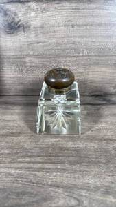 lot 133 image: Crystal Glass Inkwell with Brass Top