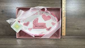 lot 224 image: Welcome Baby Girl Ceramic Keepsake Plaque
