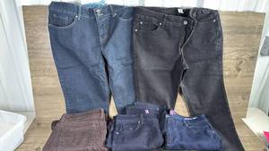 lot 231 image: Mixed Denim Jeans Bundle Lot ( size 14)