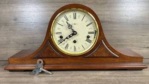 lot 234 image: Howard Miller Mantel Clock Model 612-374