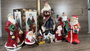 lot 260 image: Christmas Santa Claus Figurine Collection