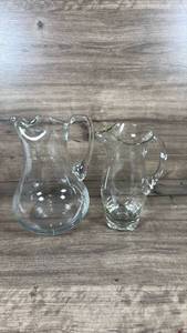 lot 274 image: Clear Glass Pitchers