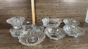 lot 297 image: Glass Bowl Collection Set