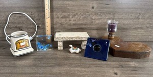 lot 300 image: Mixed Home Decor and Collectibles Lot