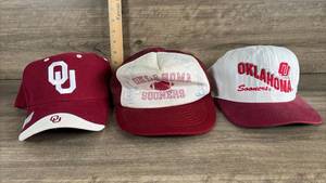 lot 335 image: Oklahoma Sooners Baseball Caps Collection