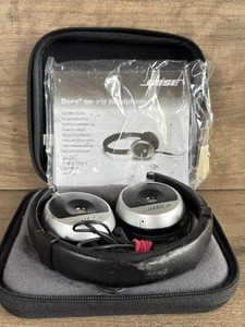 lot 348 image: Bose On-Ear Headphones with Case and Manual