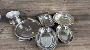 lot 352 image: Serving dishes with Decorative Handles
