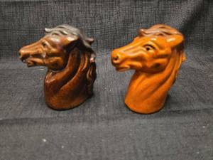 lot 5508 image: Japanese Ceramic Bull Figurine Set