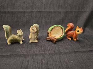 lot 5554 image: Japanese Ceramic Animal Figurines salt and pepper shaker Collection