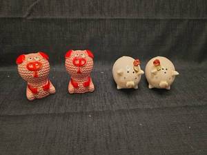 lot 5567 image: Ceramic Pig Salt and Pepper Shaker Set Collection