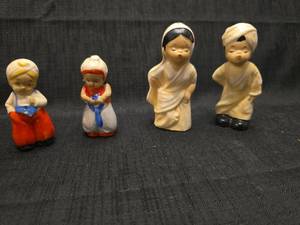lot 5574 image: Oriental Potteries Co. Ceramic Figurine Salt and Pepper Shakers Set