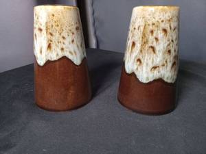 lot 40815 image: Handmade Ceramic Salt and Pepper Shaker Set