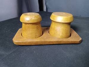 lot 40822 image: Wooden Salt and Pepper Shakers with Tray Set