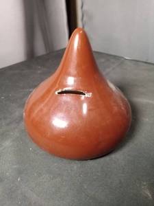 lot 40835 image: Chocolate Chip Bank
