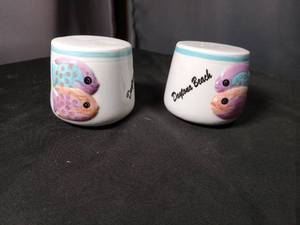 lot 40837 image: Daytona Beach Fish Salt and Pepper Shakers Set