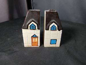 lot 40845 image: Ceramic House Salt and Pepper Shakers Set