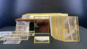 lot 40501 image: Large Collection of Clear Acrylic Place Holders with Gold Trim