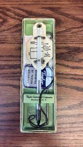 lot 5451 image: Taylor Roast Meat Thermometer with Original Box