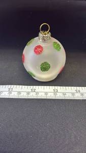 lot 5466 image: Pier 1 Imports Color-Changing LED Christmas Ornament Place Card Holders Set
