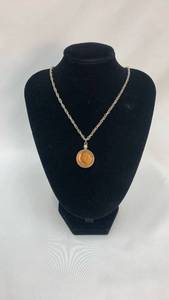 lot 5318 image: Canadian Coin Pendant Necklace with Maple Leaf Design