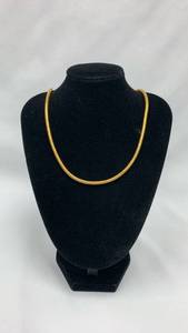 lot 5321 image: Gold Tone Snake Chain Necklace