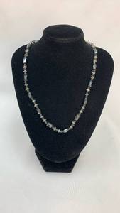 lot 5337 image: Crystal Bead Jewelry Magnetic Necklace or Bracelet