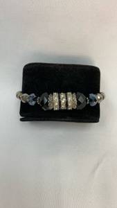 lot 5346 image: Black Crystal and Metal Beaded Bracelet