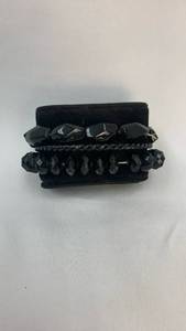 lot 5400 image: Black Beaded Bracelet Set