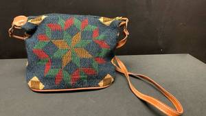 lot 5412 image: Handwoven Tapestry Crossbody Bag with Floral Pattern