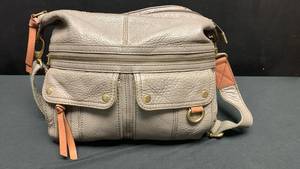 lot 5413 image: Fossil Gray Leather Crossbody Handbag