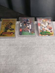 lot 5014 image: 1999 Fleer Cade McNown Football Card Collection
