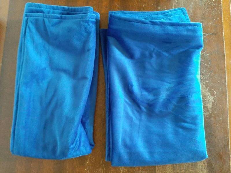 lot 62120 image: Pack of 2 Decorative Velvet Throw Pillow Cover Soft Pillowcase Solid Square Cushion Case for Sofa Bedroom Car 20x20 Inch Blue - Retail $25