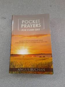 lot 376 image: Pocket Prayers for Every Day by Angus Buchan - 365 Days Devotional Book - Retail $8