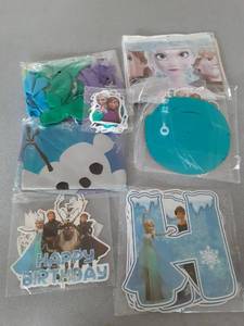 lot 462 image: 102 Psc For Frozen theme party setup, easy to assemble decorations, including childrens DIY cake toppers and background cloth sets, perfect for childrens birthday parties. - Retail $20