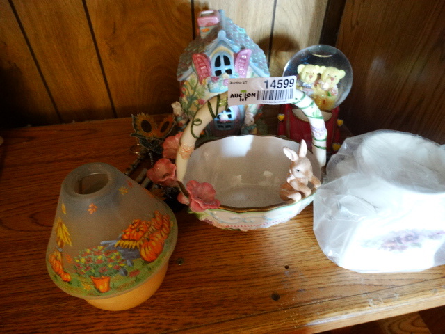 lot 14599 image: lot with candle. easter decor, windchime.