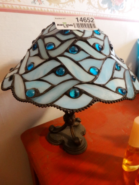lot 14652 image: Decorative candle stand.